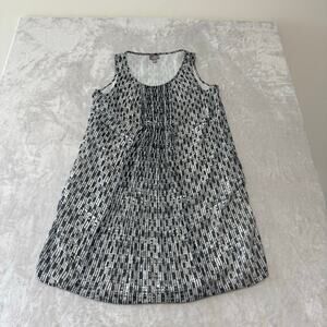 J. Jill Women's Sleeveless Pleated Flowy Shift Dress M Petite Black‎ White Lined